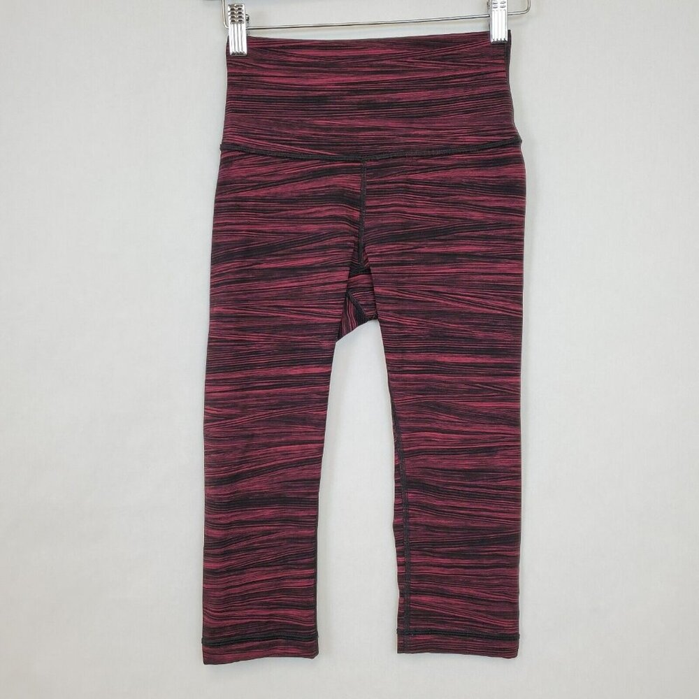Lululemon Leggings Womens 4 Red Black Wunder Under High Rise 1/2 Tight 17"